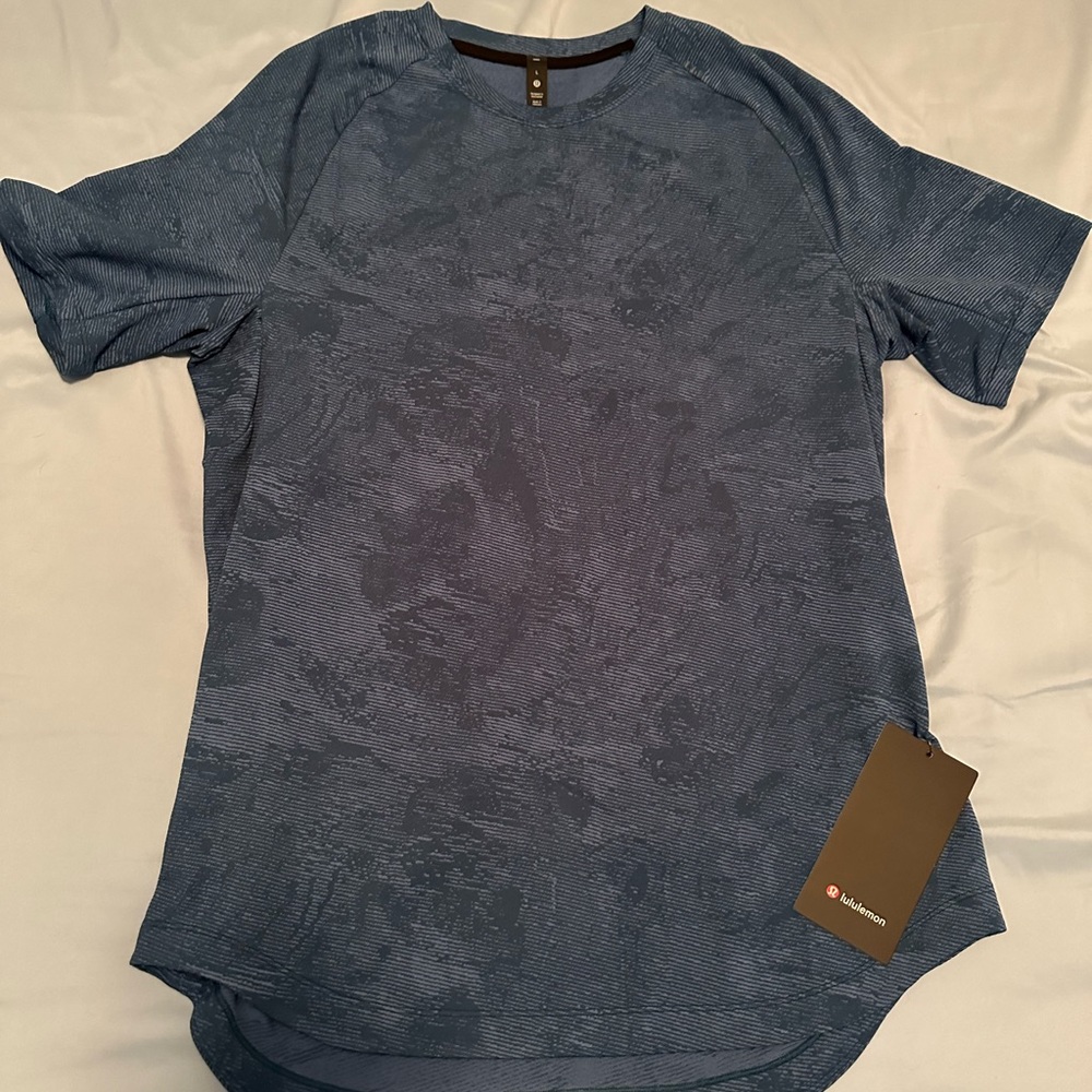 lululemon men’s drysense short sleeve
